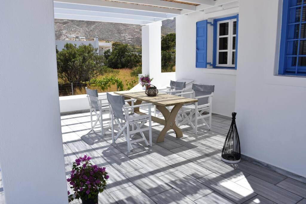 Spacious Veranda, House For 3, In The Village. Kamari  Exterior photo