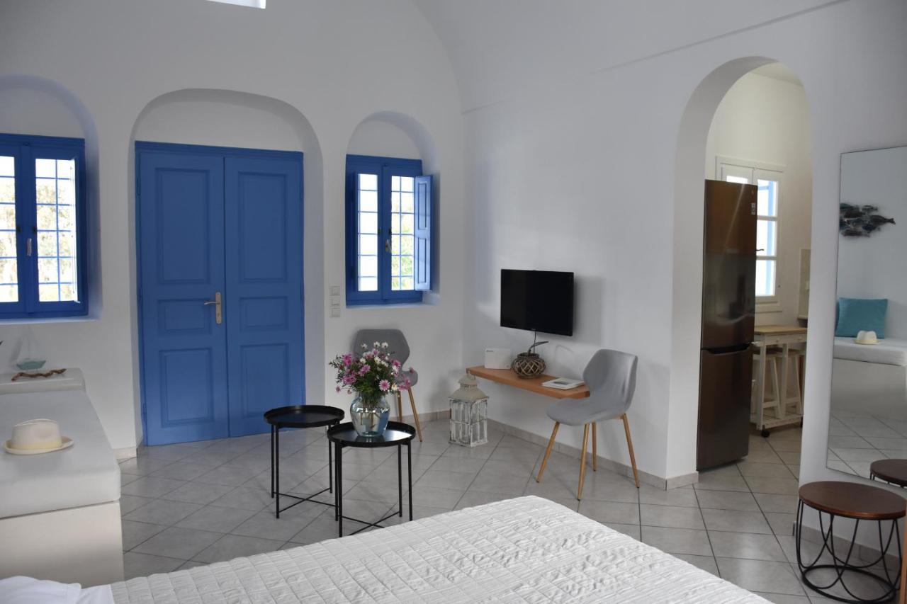 Spacious Veranda, House For 3, In The Village. Kamari  Exterior photo